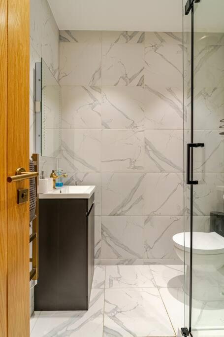 Stunning 2 Bed Apartment, Heart Of The Barbican Plymouth Zewnętrze zdjęcie